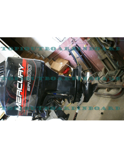 USED 1996 Mercury 200 EFI outboard motor 396 hours on motor. USED 1996 Mercury 200 EFI outboard motor 396 hours on motor.