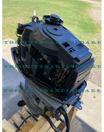 Yamaha 30 HP Remote 2 Stroke Outboard Boat Motor Fresh Water Used Yamaha 30 HP Remote 2 Stroke Outboard Boat Motor Fresh Water Used