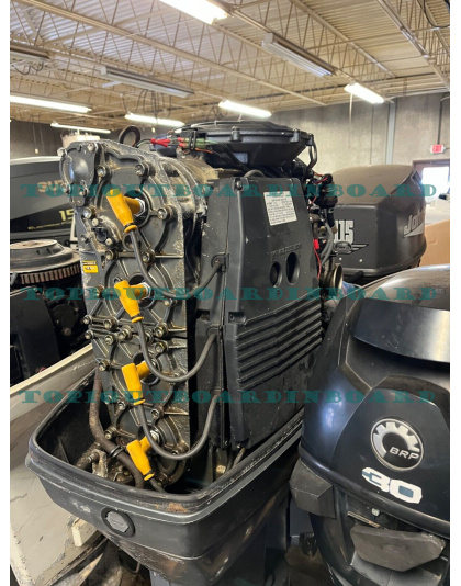 1999 Suzuki DT140 140 HP 2 Stroke Outboard Boat Motor Engine  1999 Suzuki DT140 140 HP 2 Stroke Outboard Boat Motor Engine