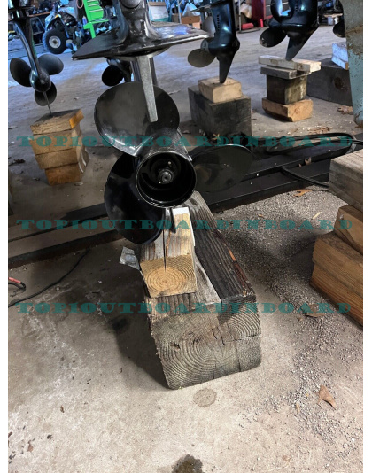 1995 Mercury 25 hp 4-Stroke 20" Outboard Boat Motor Engine Four Stroke Runs Prop 1995 Mercury 25 hp 4-Stroke 20" Outboard Boat Motor Engine Four Stroke Runs Prop