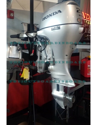 Honda BF20D3SHT 20 HP Portable Outboard Motor -  BRAND NEW