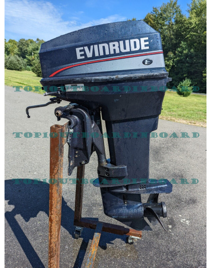  Evinrude 40 HP 2 Stroke Outboard 20 - Excellent Condition