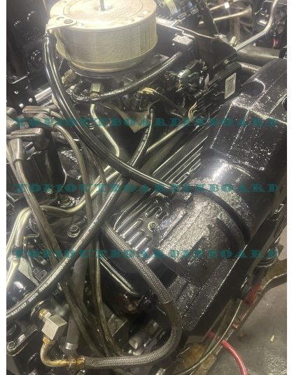 Volvo Penta 5.0 GXI Fuel injected Marine Motor OEM FOR SALE!!