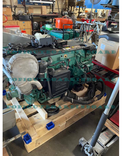  VOLVO PENTA D6 310 HP Marine Diesel Engine FOR SALE!!